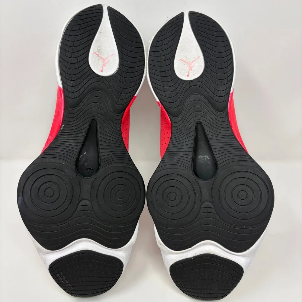 Jordan Air Zoom Renegade Men's Size 11.5 White Infrared Running Shoes CJ5383-002